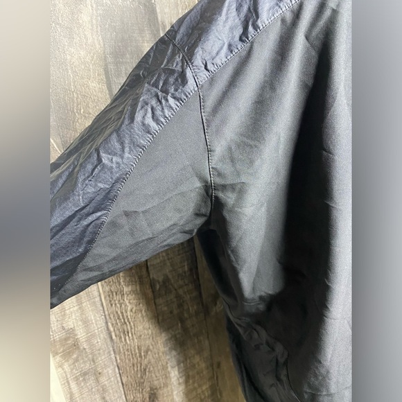 Patagonia windbreaker - Picture 3 of 7